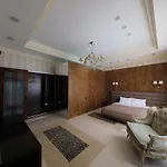 מלון Shato Luxe אודסה