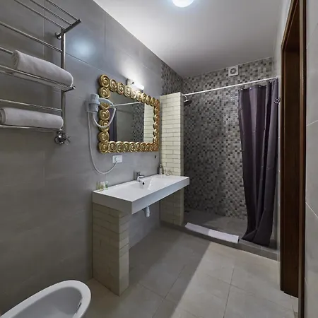 Shato Luxe מלון אודסה