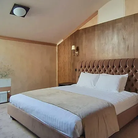 Shato Luxe מלון 3*