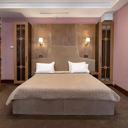 Hotel Shato Luxe 3*