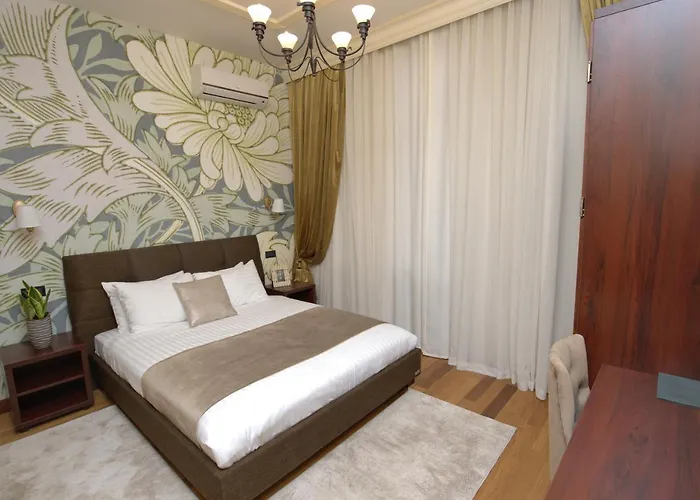 Shato Luxe Hotel Odessa